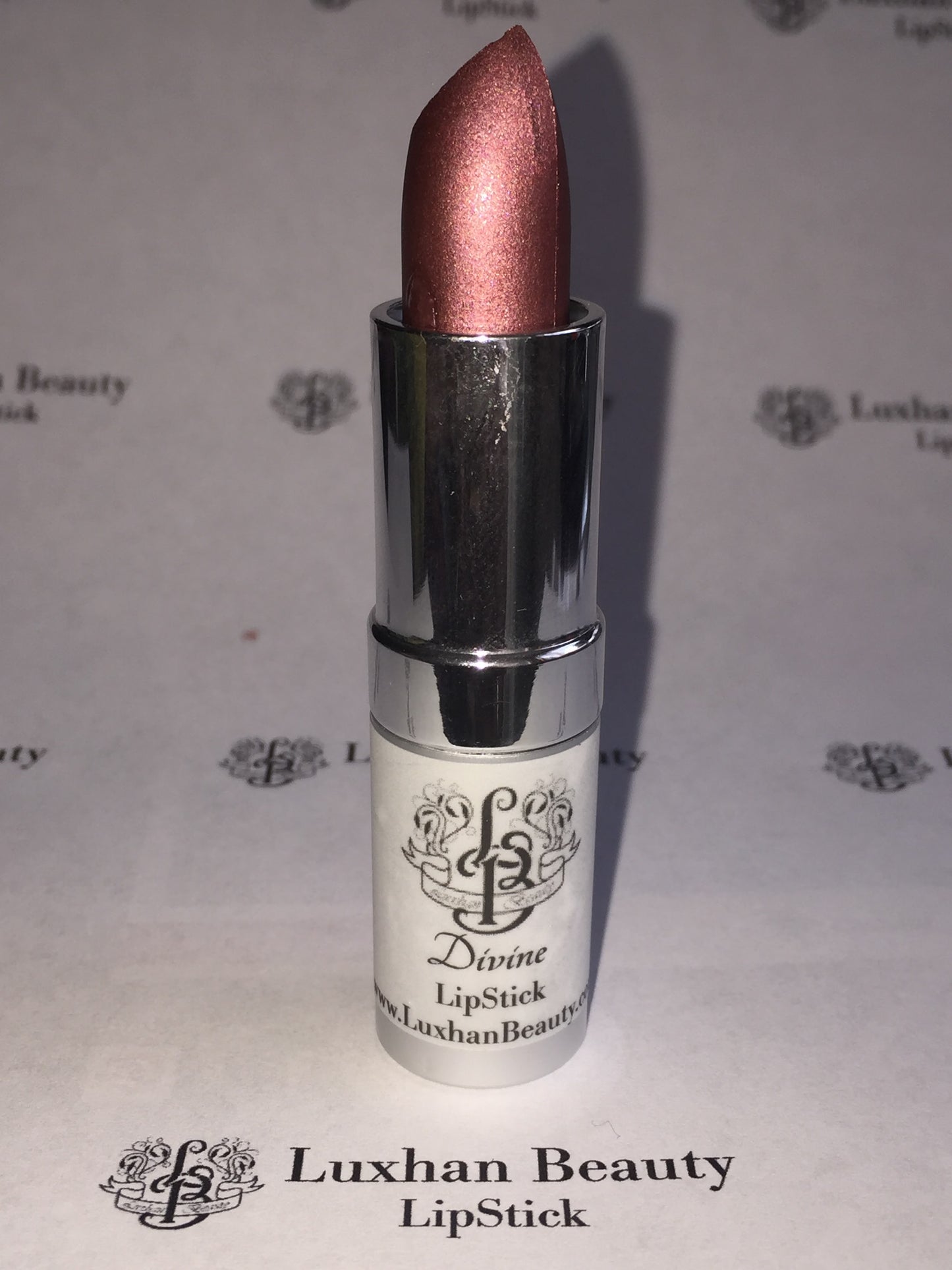 Divine, Luxhan Beauty, Metallic Shimmering Lipstick